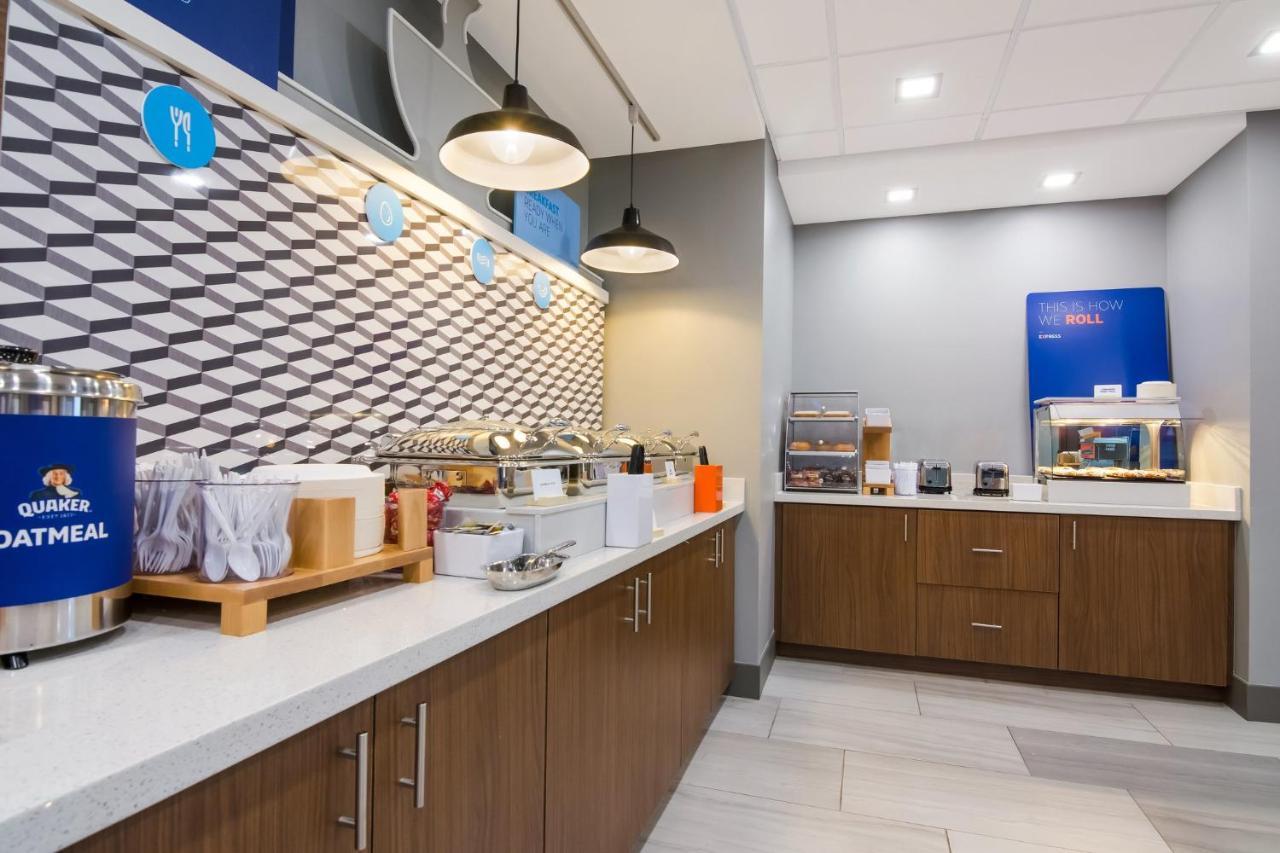 Holiday Inn Express & Suites - Springdale - Fayetteville Area Buitenkant foto